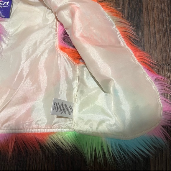 🚫SOLD🚫Girls Jem And the Holograms Faux Fur Multi-color Vest - Picture 2 of 4